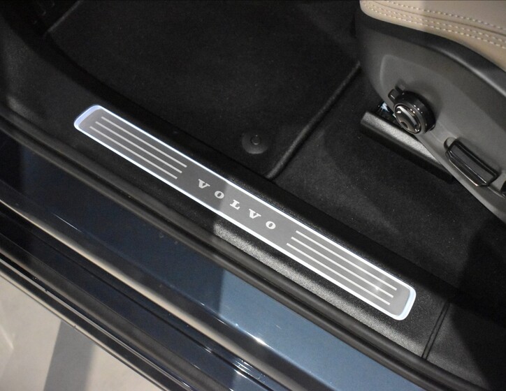 Volvo XC90 15