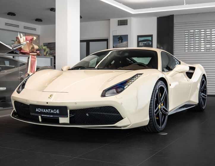 Ferrari 488 1