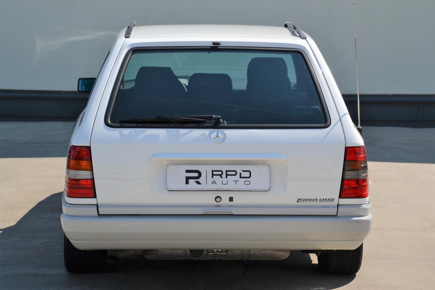 Mercedes-Benz 124