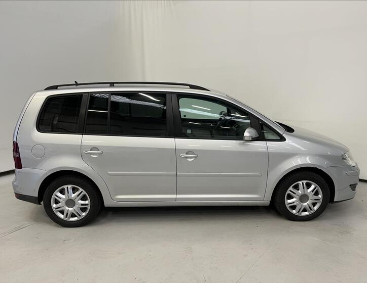 Volkswagen Touran 3