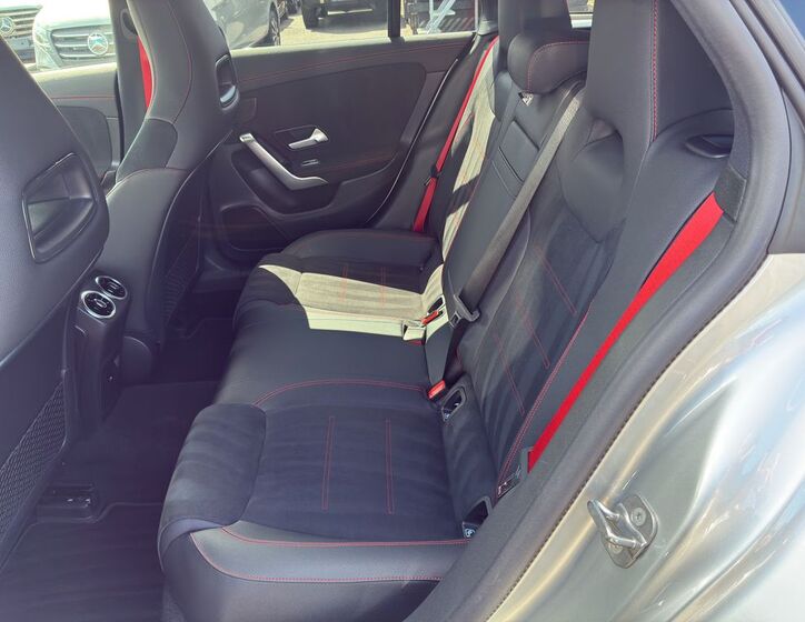 Mercedes-Benz CLA 23