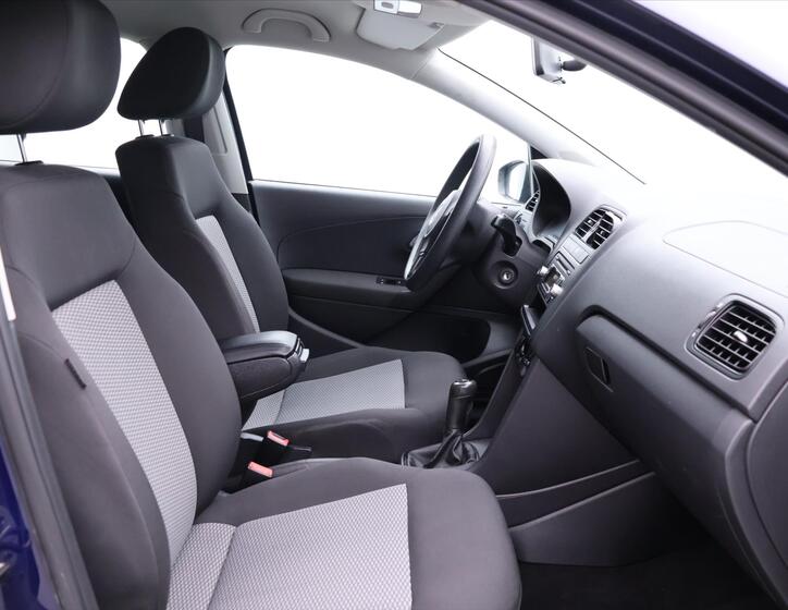 Volkswagen Polo 14