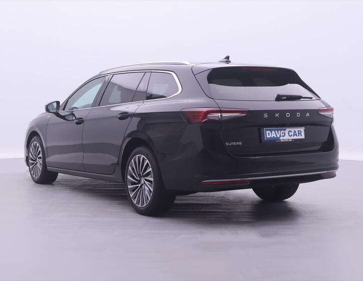 Škoda Superb 40