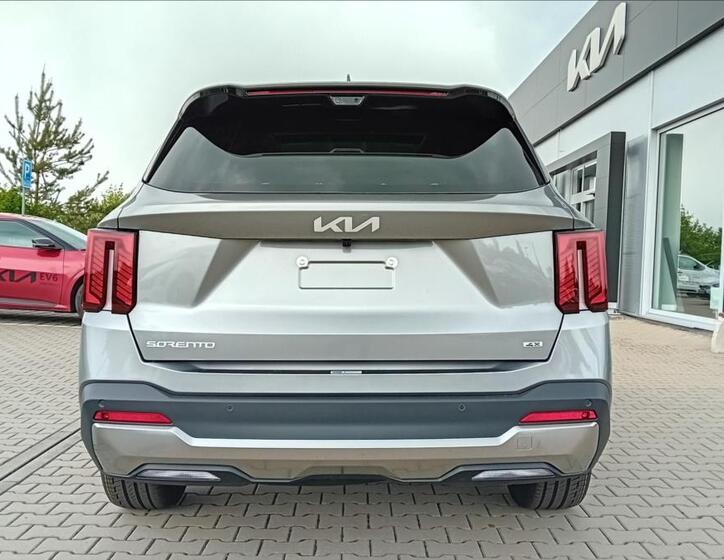 KIA Sorento 5