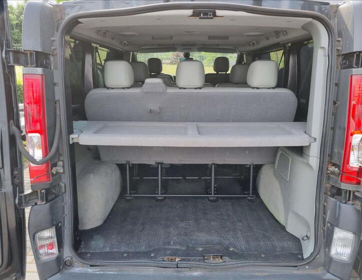 Opel Vivaro 14