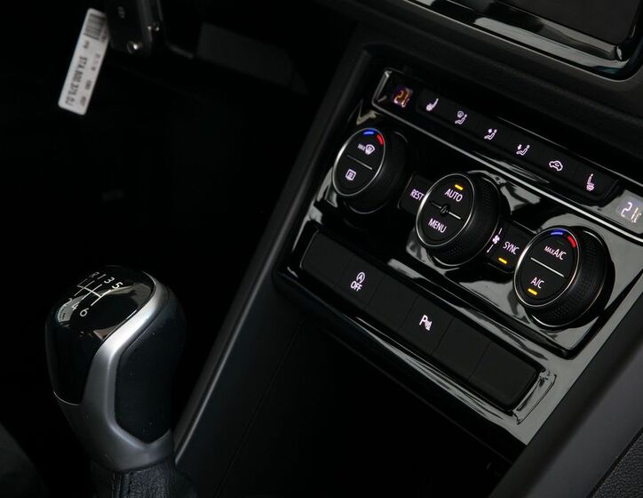 Volkswagen Touran 17