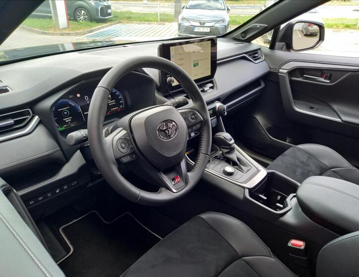 Toyota RAV4 7