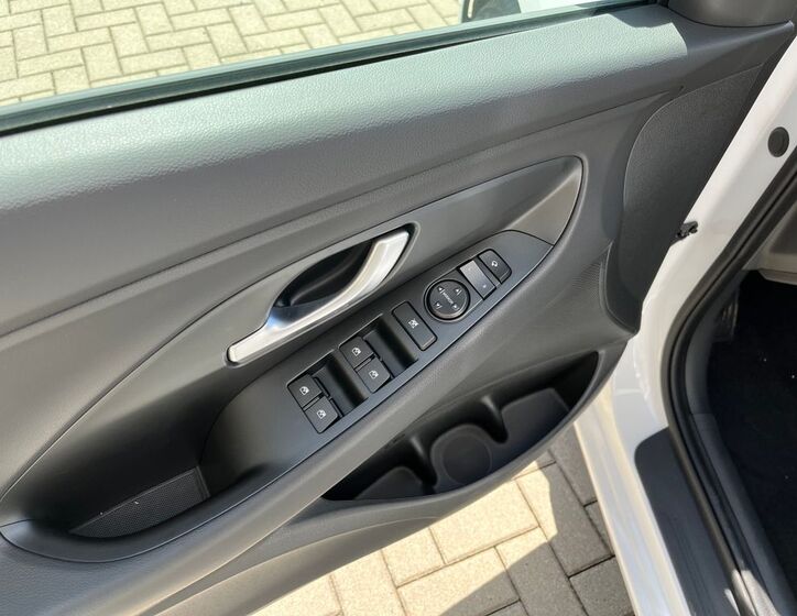 Hyundai i30 12