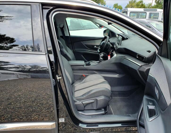 Peugeot 5008 12