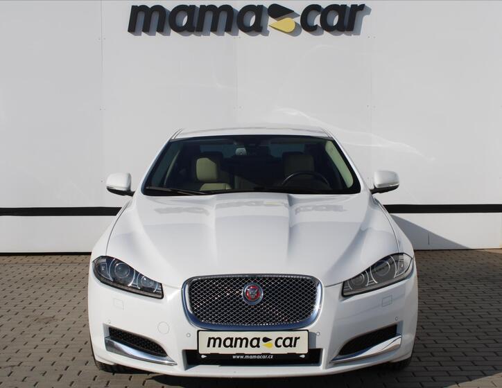 Jaguar XF 2