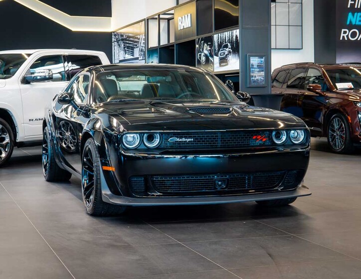 Dodge Challenger 9