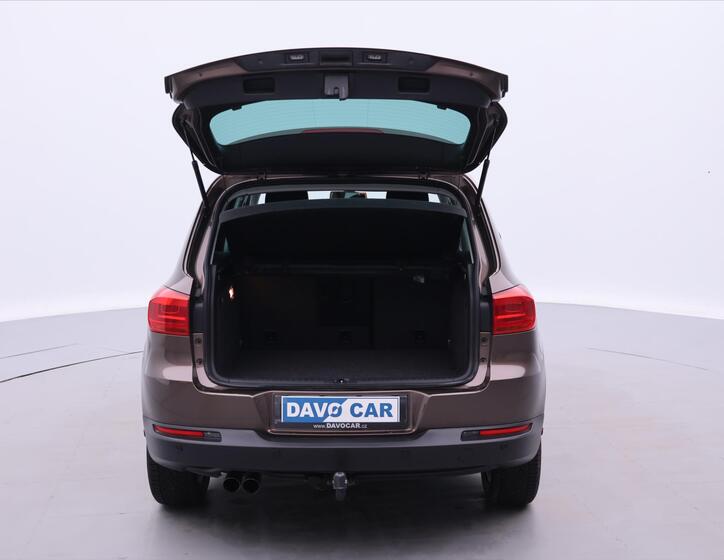 Volkswagen Tiguan 9