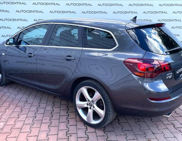 Opel Astra 5
