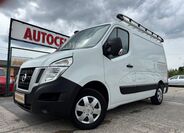 Nissan NV400 1