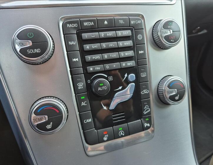 Volvo XC60 13