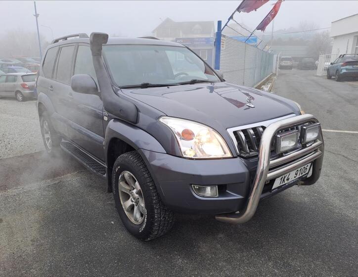 Toyota Land Cruiser 2