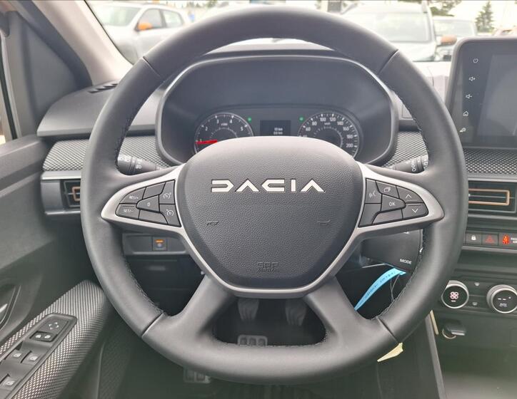 Dacia Sandero 16