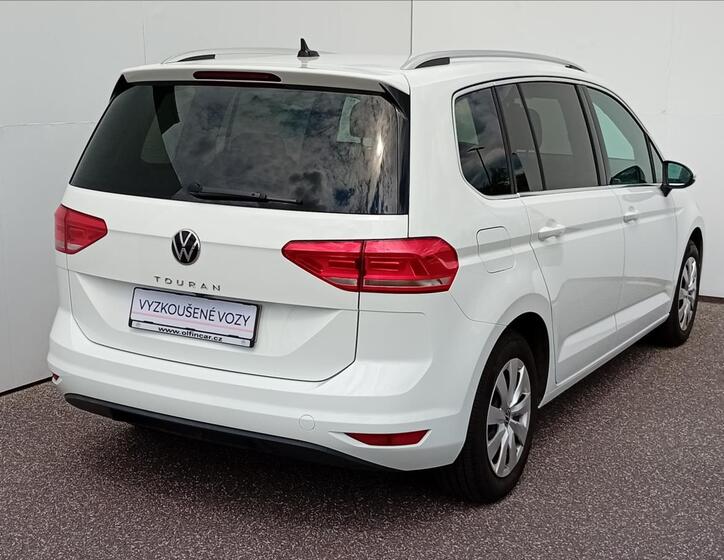Volkswagen Touran 2