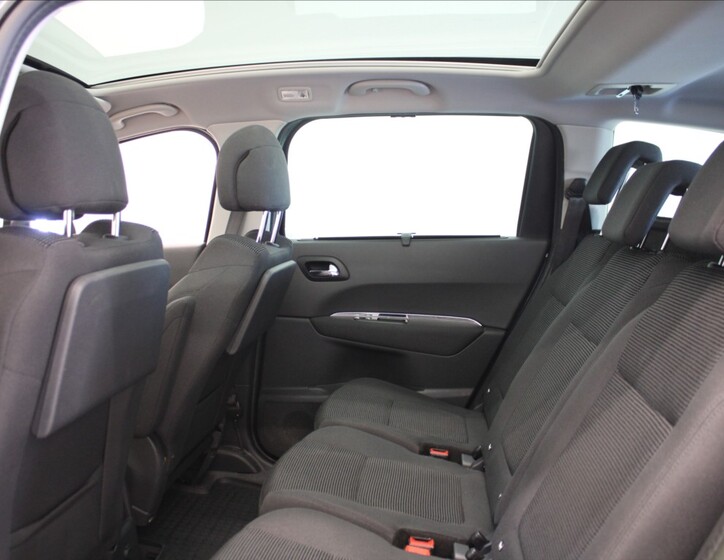 Peugeot 5008 7