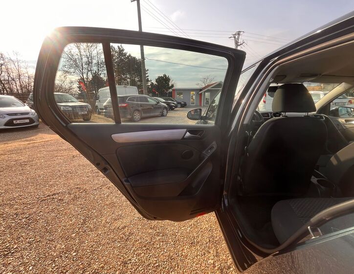 Volkswagen Golf 14