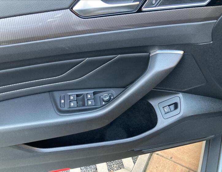 Volkswagen Passat 18