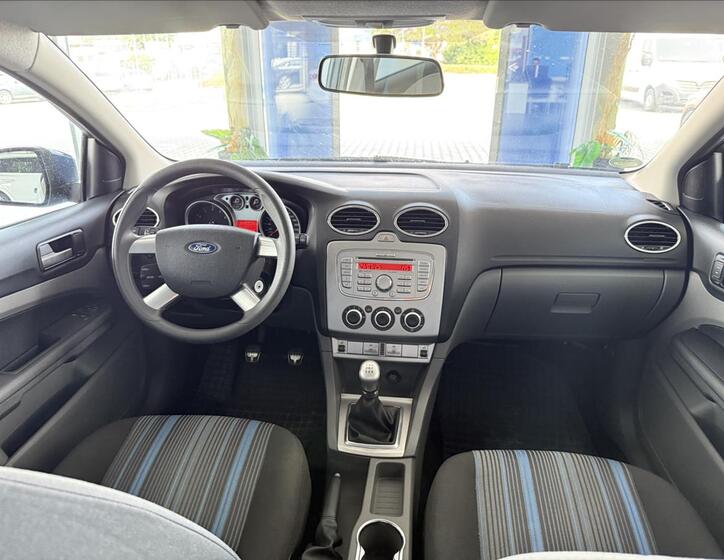 Ford Focus 9