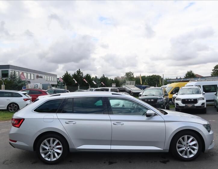 Škoda Superb 5