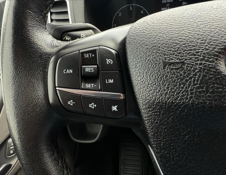 Ford Tourneo Custom 21