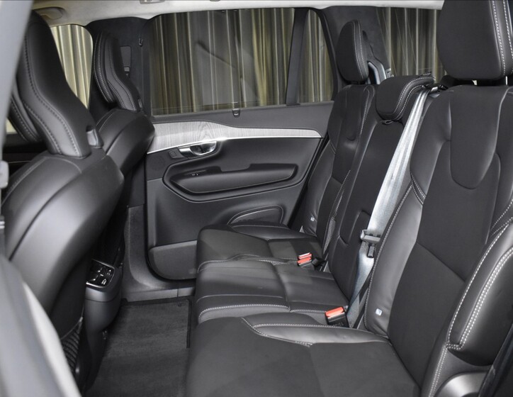 Volvo XC90 9