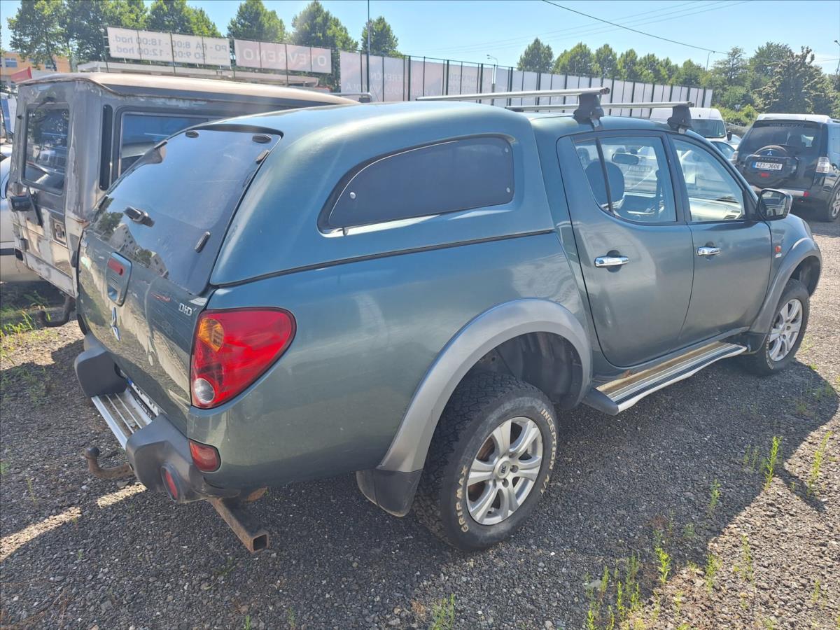 Mitsubishi L200