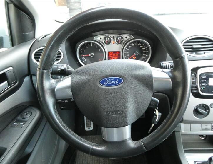 Ford Focus 26