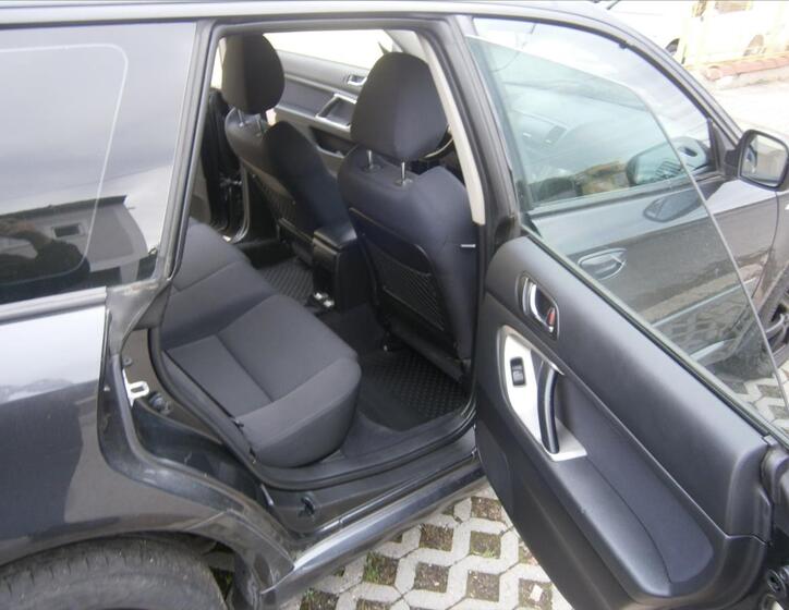 Subaru Legacy 10