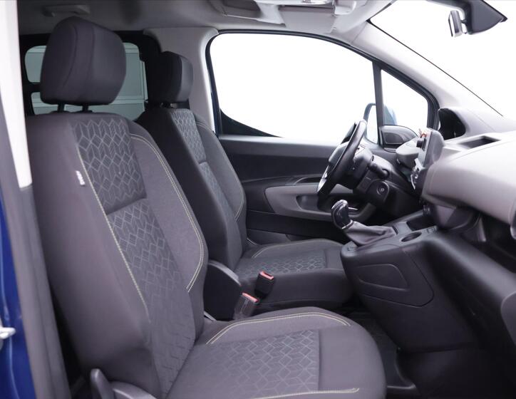Peugeot Rifter 13