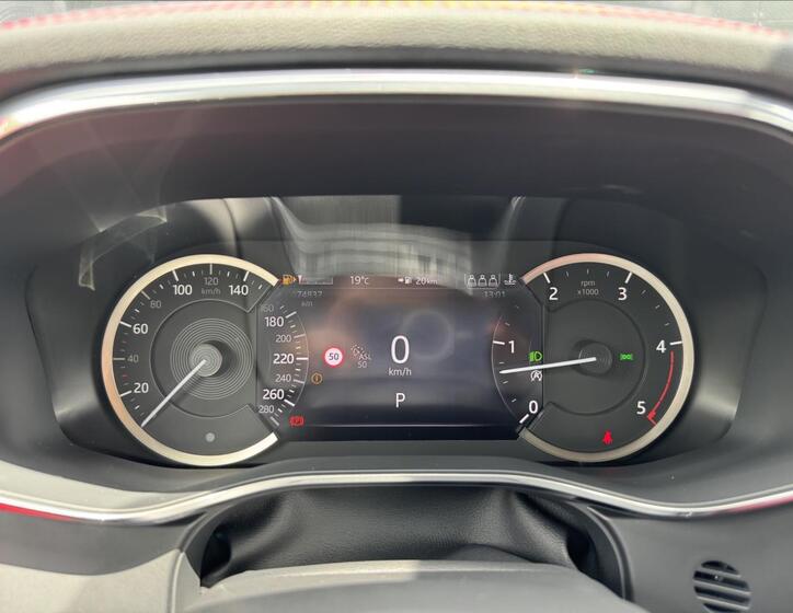 Jaguar F-Pace 14