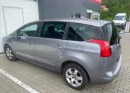 Peugeot 5008 6