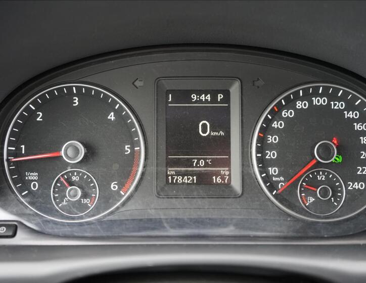 Volkswagen Touran 12