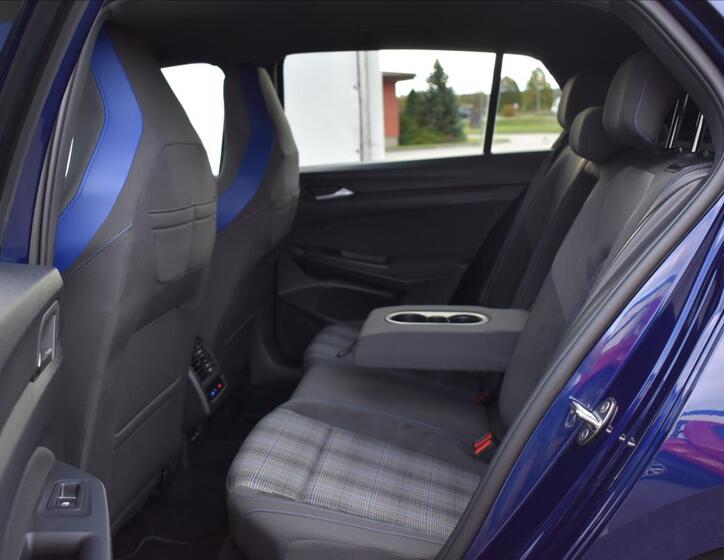 Volkswagen Golf 13