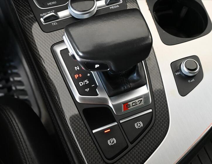 Audi SQ7 28