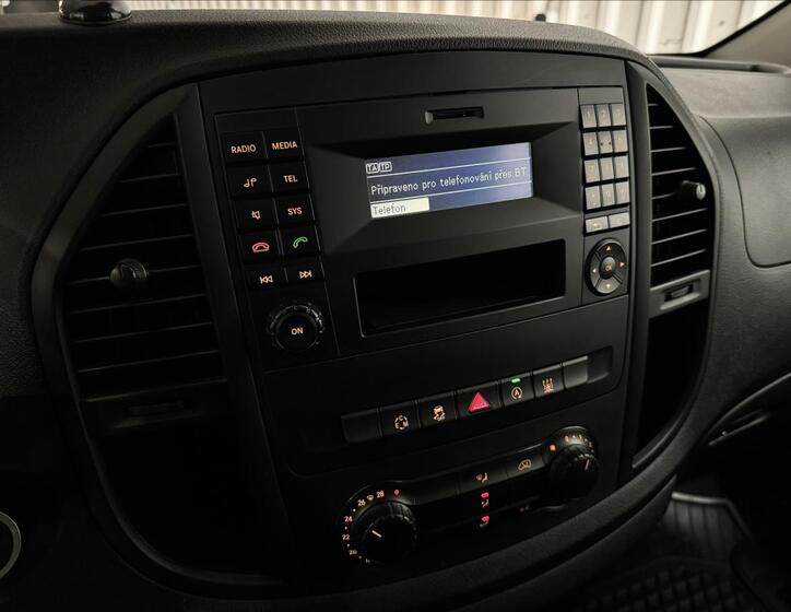 Mercedes-Benz Vito 27