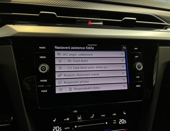 Volkswagen Arteon 8