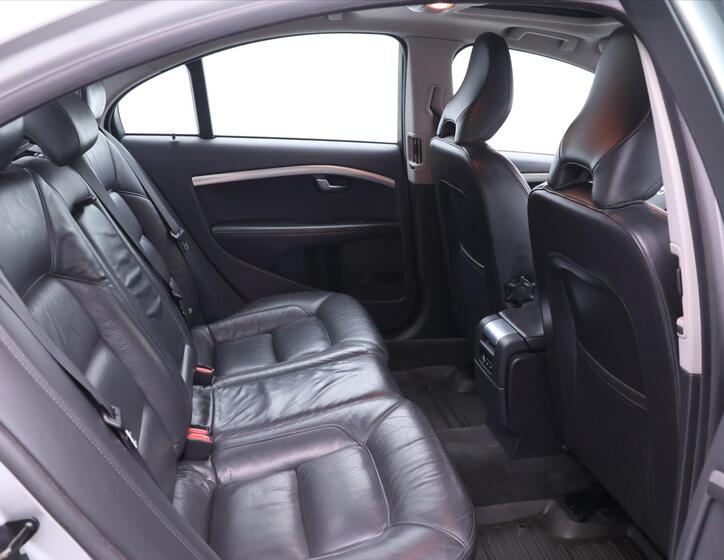 Volvo S80 12