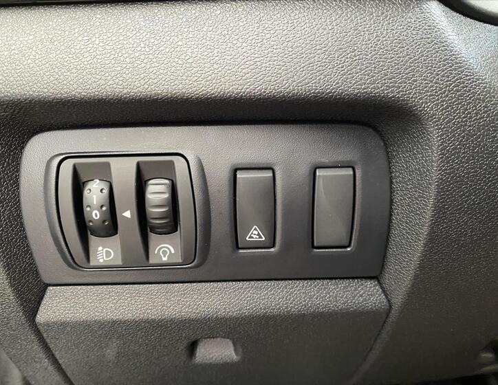 Renault Fluence 13