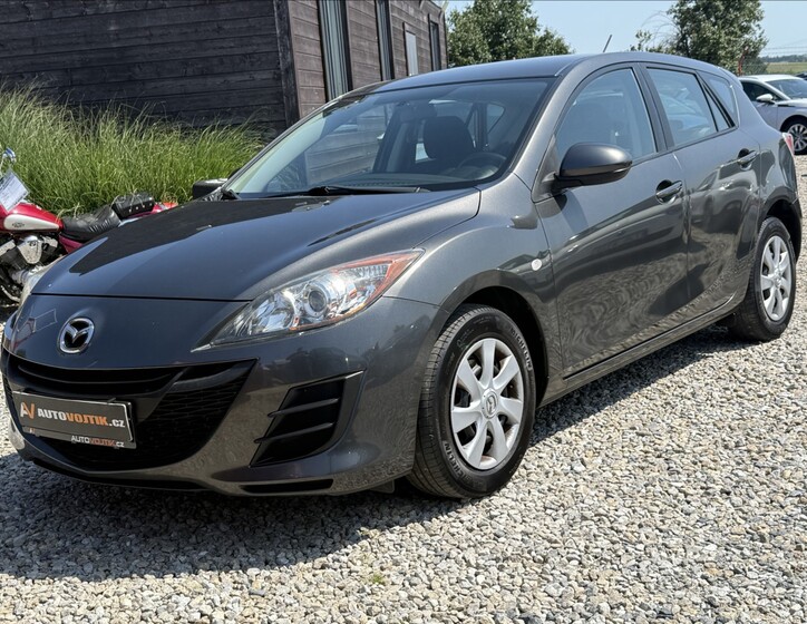 Mazda 3 1