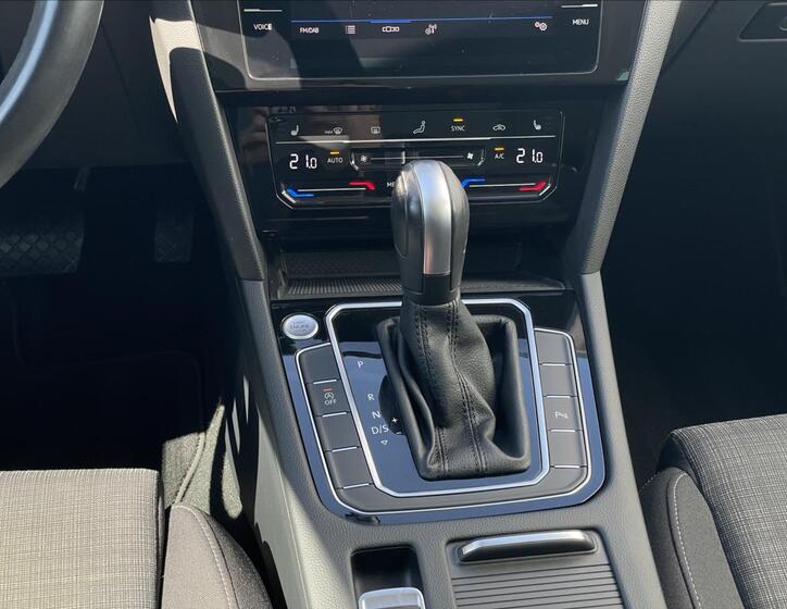 Volkswagen Passat 12