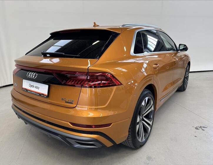 Audi Q8 2