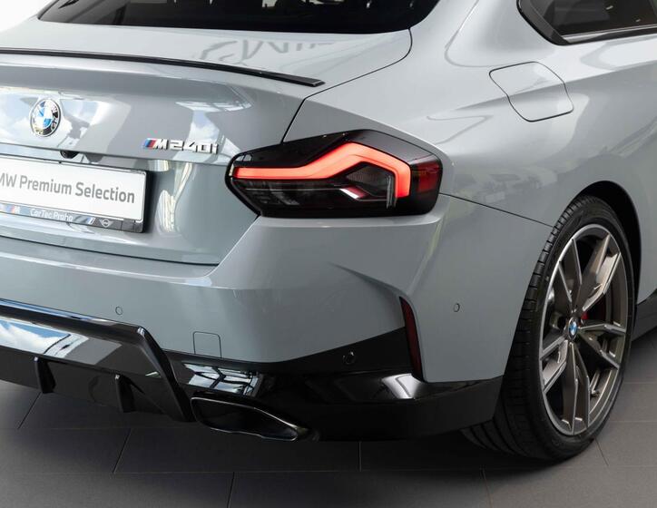 BMW Řada 2 9