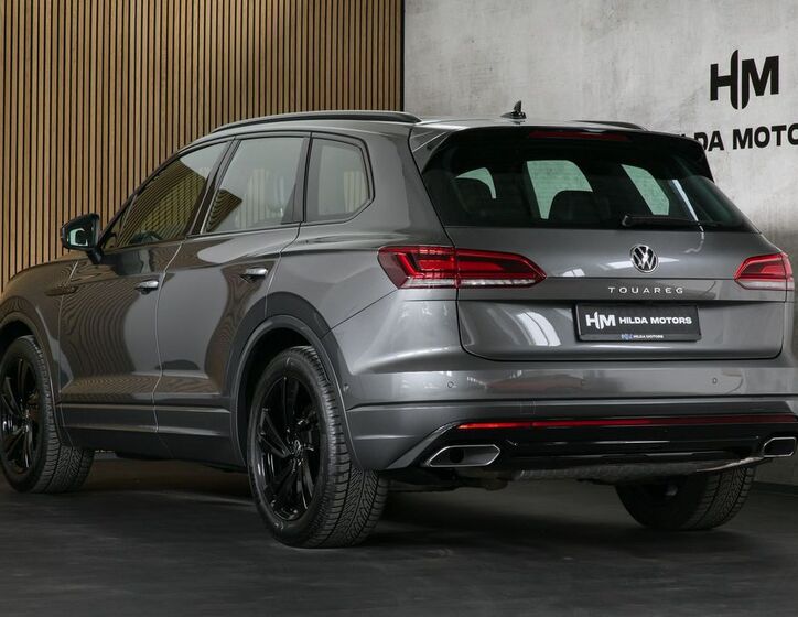 Volkswagen Touareg 2