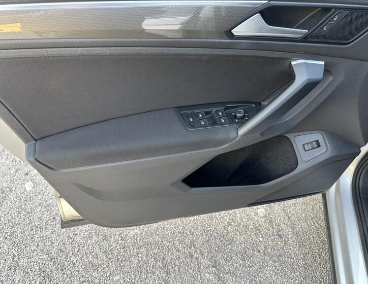 Volkswagen Tiguan 6