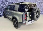Land Rover Defender 5