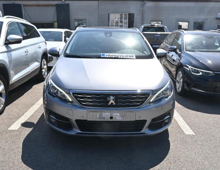 Peugeot 308 1